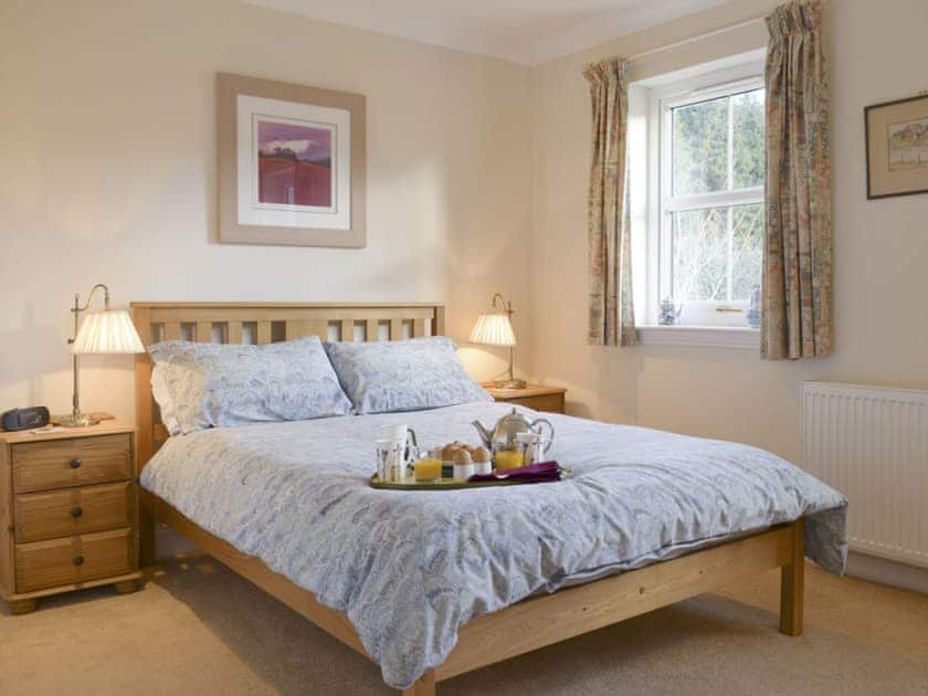 Relaxing double bedroom | Heather Croft - Hatton Cottages, Dunkeld, near Pitlochry