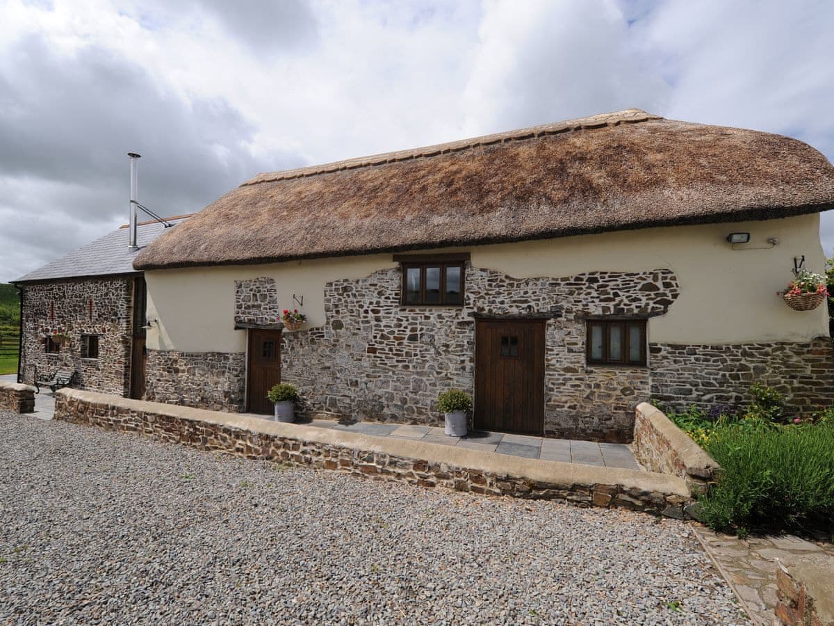 Self-catering cottages in Torrington