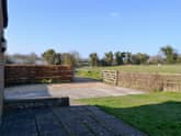 Compton Farm Cottages The Bull Pen Ref 17320 In Compton Near