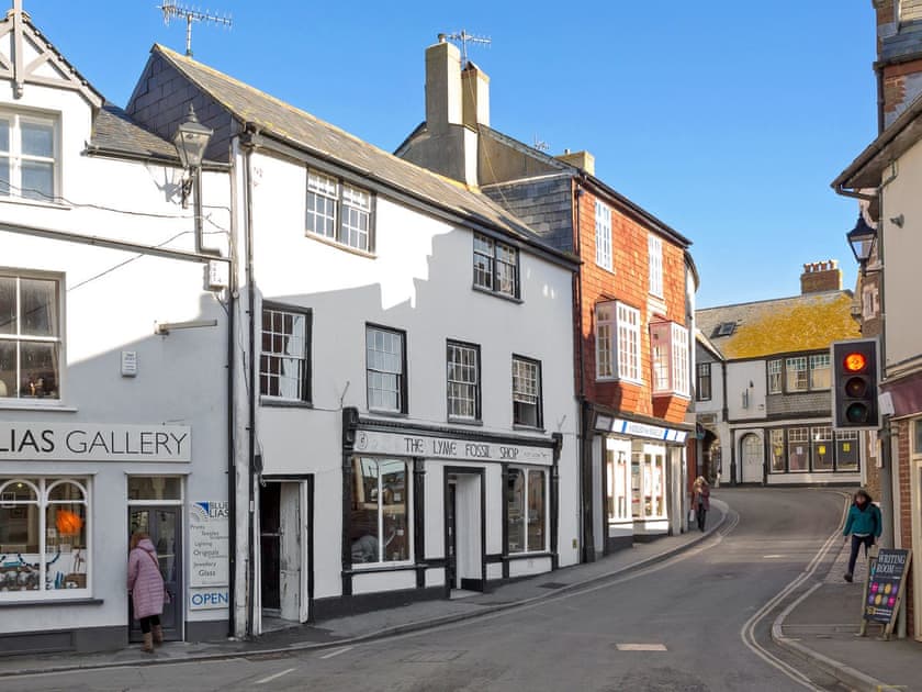Wonderful holiday home full of character | Fossilers Lodge, Lyme Regis