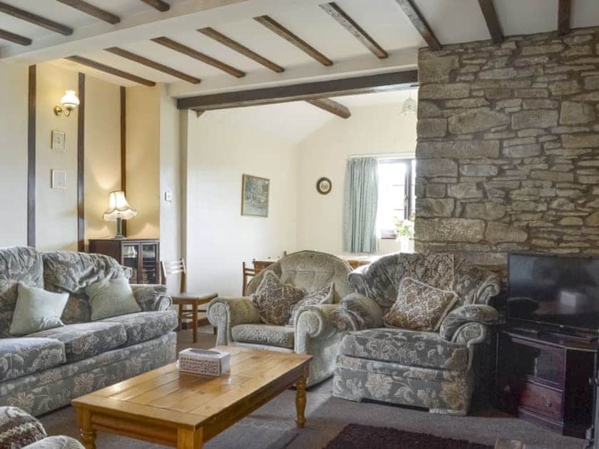Characterful living and dining room | Grove Sprightly Barn, Craven Arms