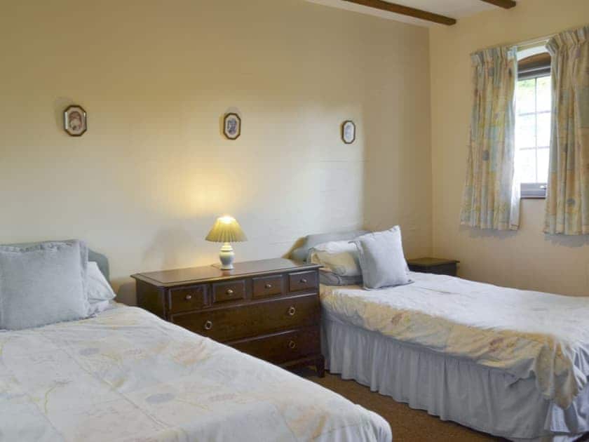 Good-sized twin bedroom | Grove Sprightly Barn, Craven Arms