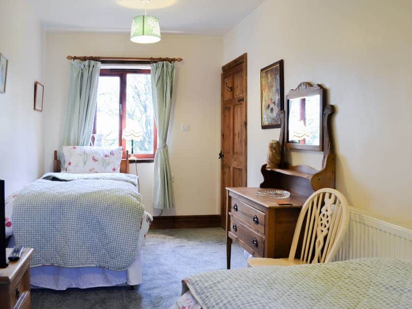 Cosy twin bedroom | Acorn Barn, Laytham, near York