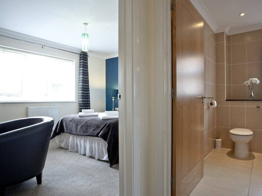 Hallway | The Willow Lodge - Lakeview Holiday Cottages, Bridgwater