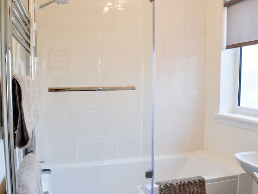 Bathroom | Glencairn, Langbank, near Port Glasgow