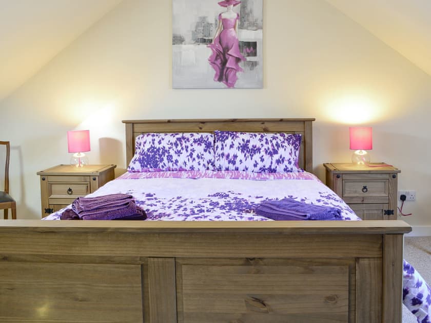Comfortable second double bedroom | The Granary - Rousland Cottages, Linlithgow