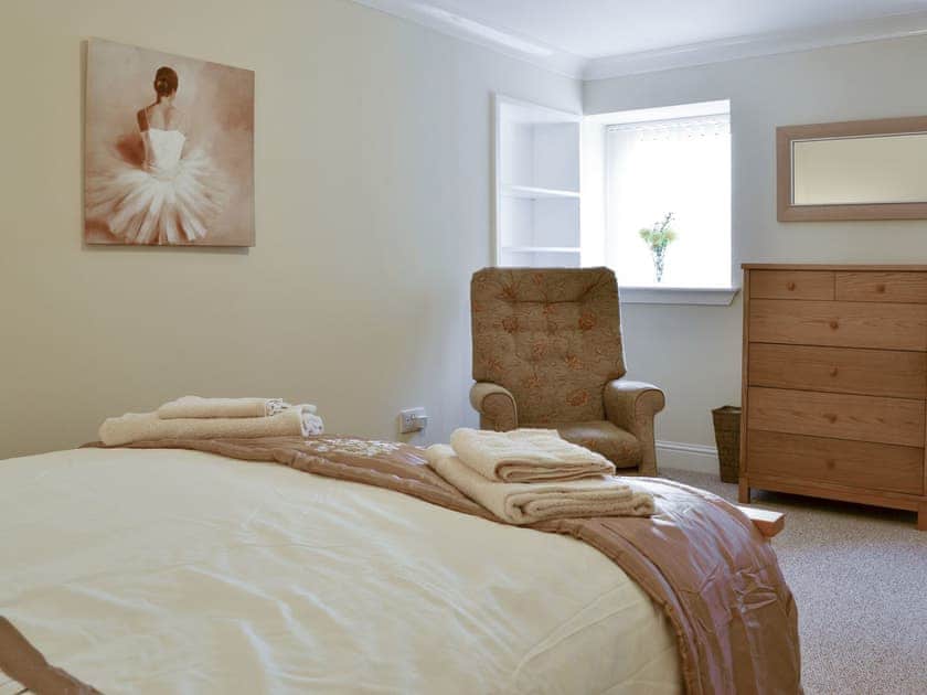 Peaceful double bedroom | Cedar Lodge - Rousland Cottages, Linlithgow