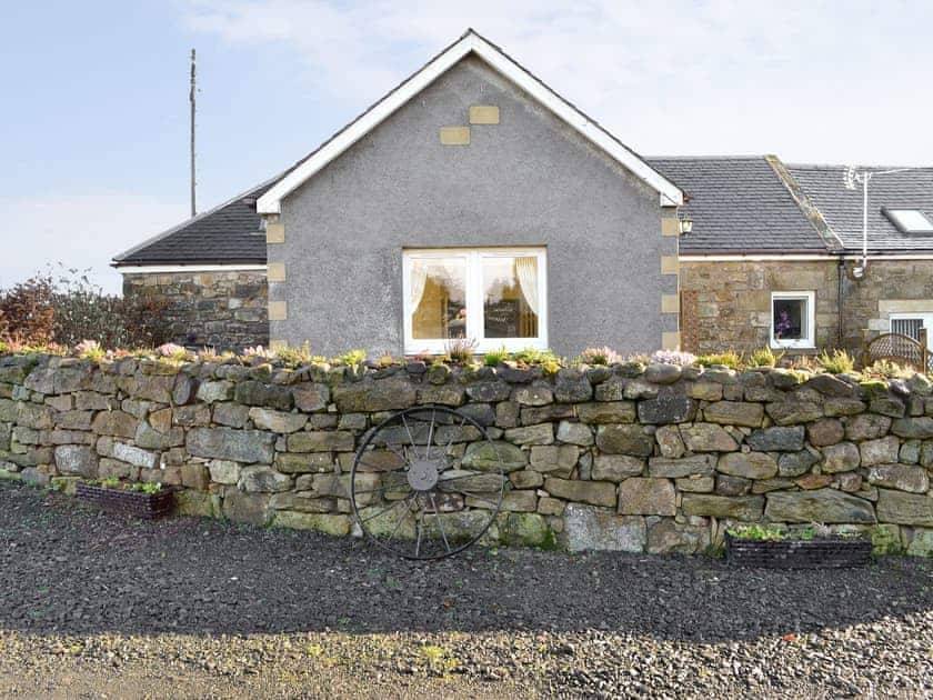 Attractive holiday home | Cedar Lodge - Rousland Cottages, Linlithgow