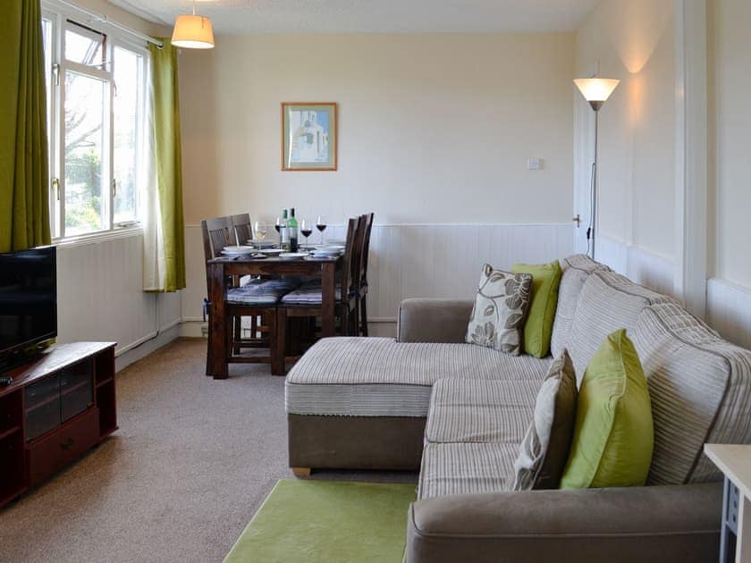 Living room with dining area | Magnolia Cottage - Darnley Holiday Cottages, Ilfracombe