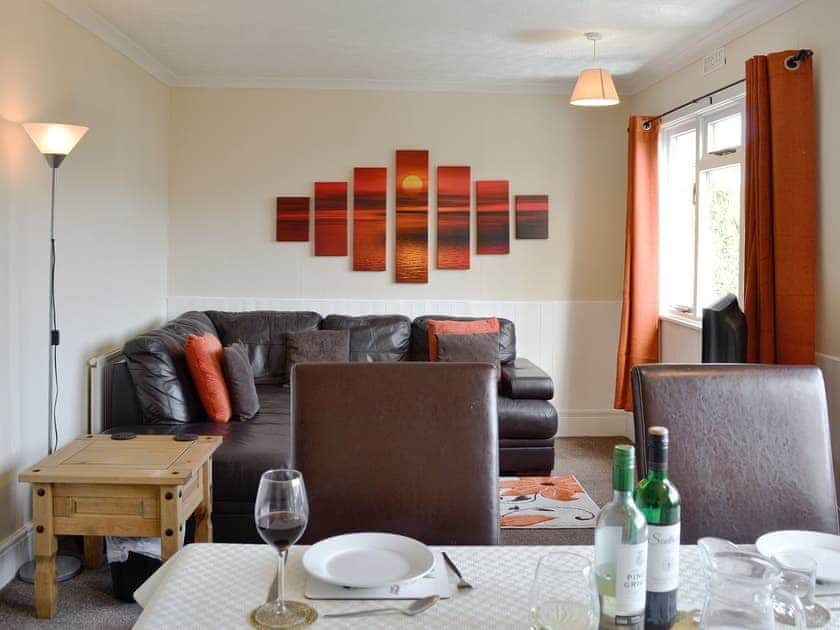 Delightful living room/dining room | Beech Cottage - Darnley Holiday Cottages, Ilfracombe