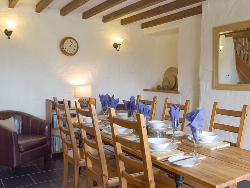 Charming dining area  | Bryntowy - Tanylan Farm Cottages, Kidwelly