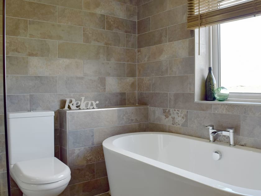 Well presented tiled bathroom | Bryntowy - Tanylan Farm Cottages, Kidwelly