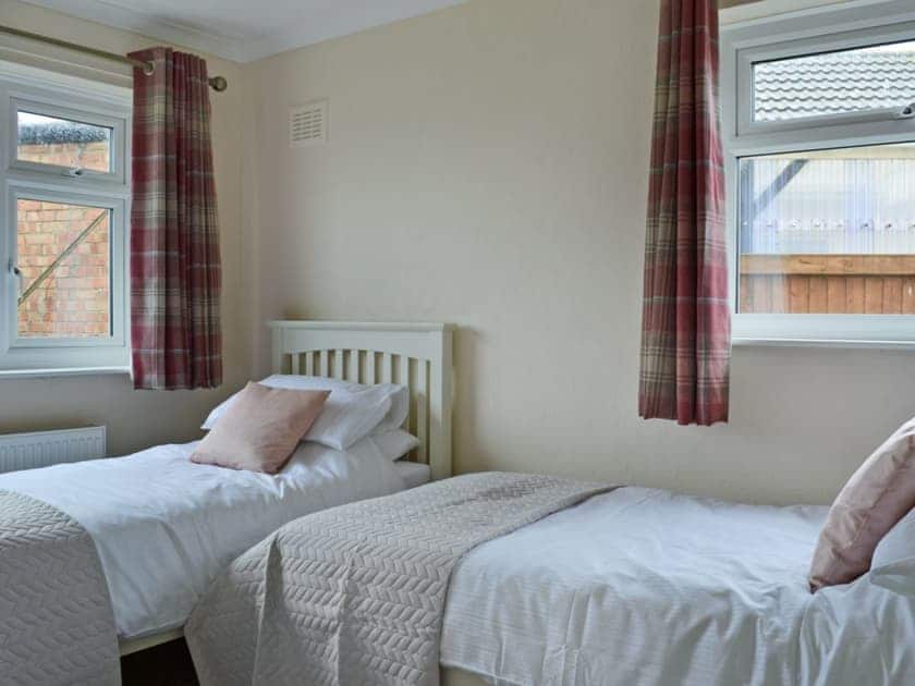 Cosy twin bedroom | La Falda, Sutton-on-Sea, near Skegness