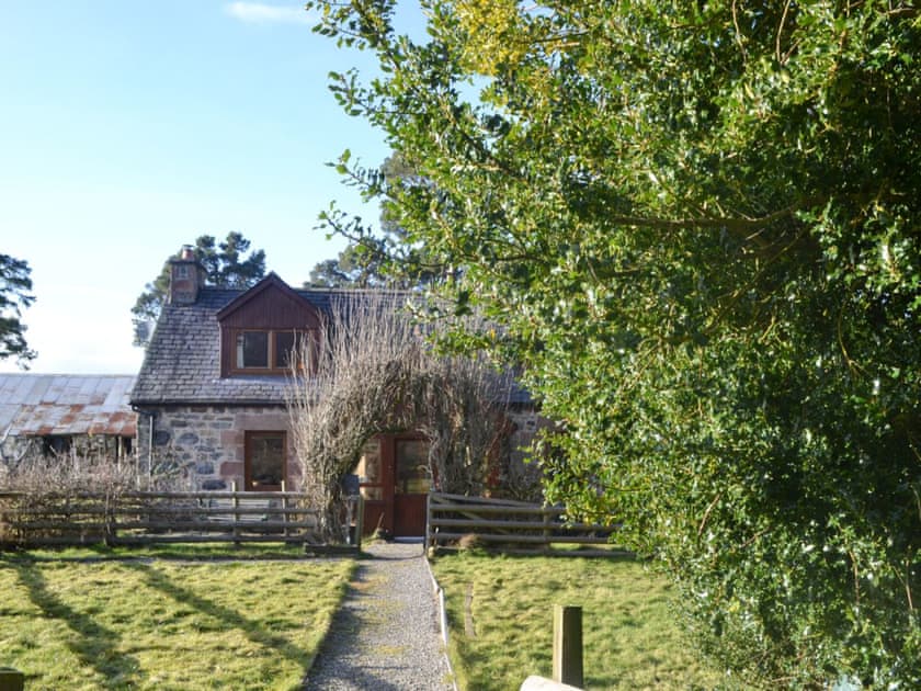 Exterior | Foxhole Farm Cottage, Kiltarlity near Beauly