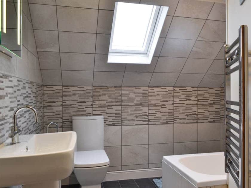 Bathroom | Acorn Cottage, Kingsland, near Leominster