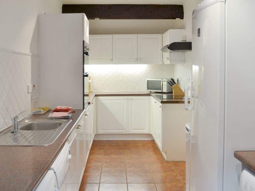 Well-equipped fitted kitchen | Dray Cottage, East Allington, near Totnes