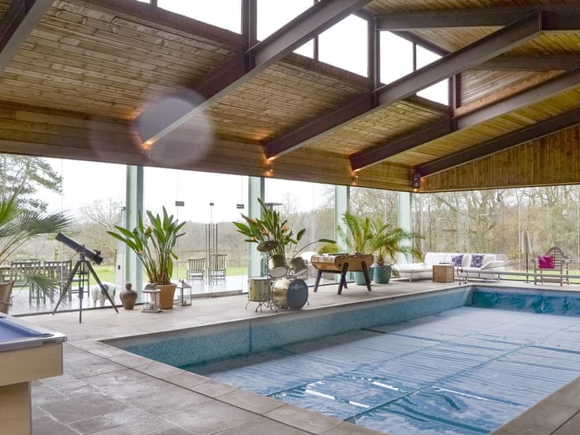 Indoor swimming pool | Highmoor Park Cottage, Highmoor, near Henley-on-Thames