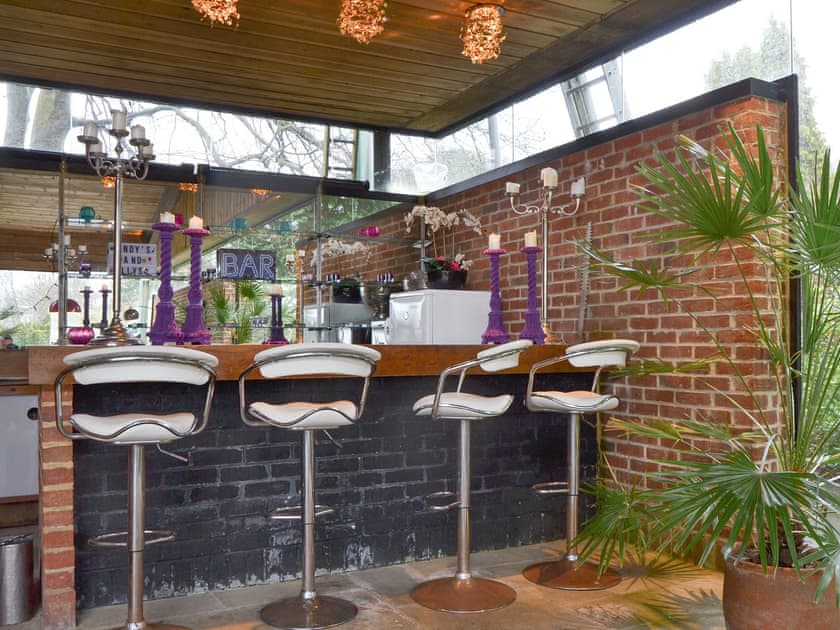 Bar within the pool house | Highmoor Park Cottage, Highmoor, near Henley-on-Thames