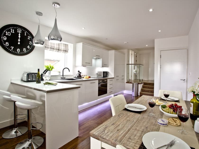 Kitchen/diner | The Penthouse - Sunnymead, Exmouth