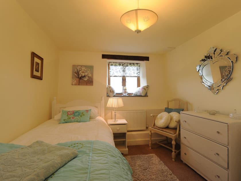 Single bedroom | Mole Hall, Torrington