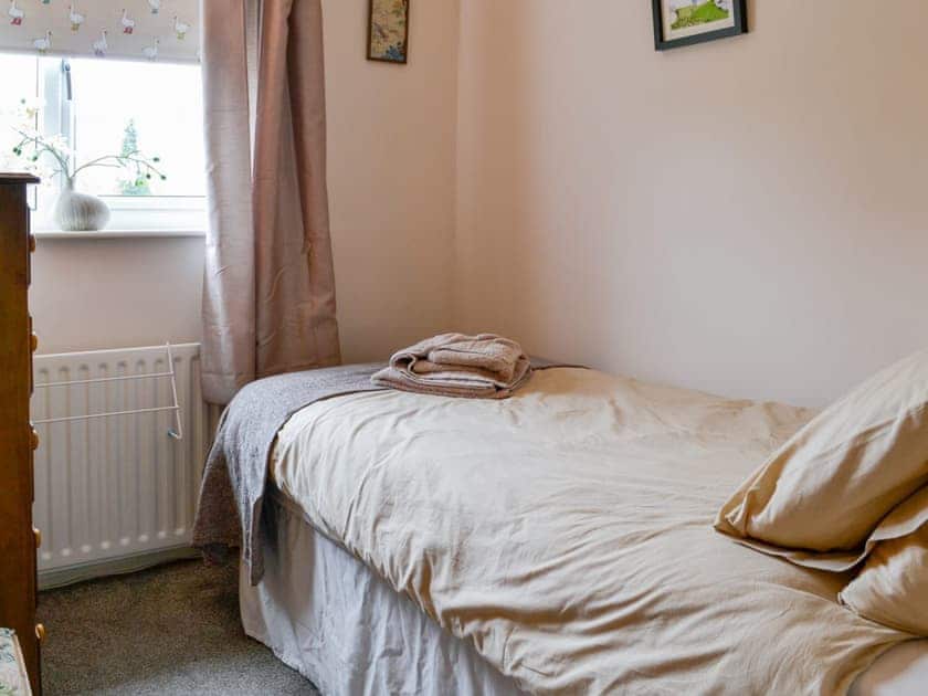 Attractive and well-appointed single bedroom | Bank View, Giggleswick near Settle