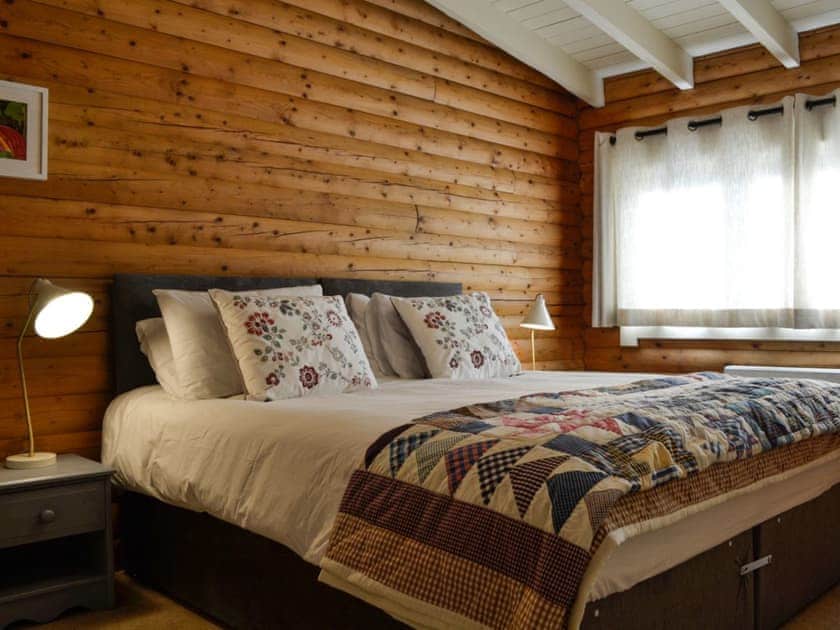 Double bedroom | Glen Hideaway, Kirkmichael, near Pitlochry