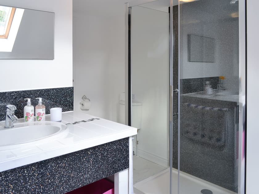 Shower room | Salty Dog, Findochty, near Buckie