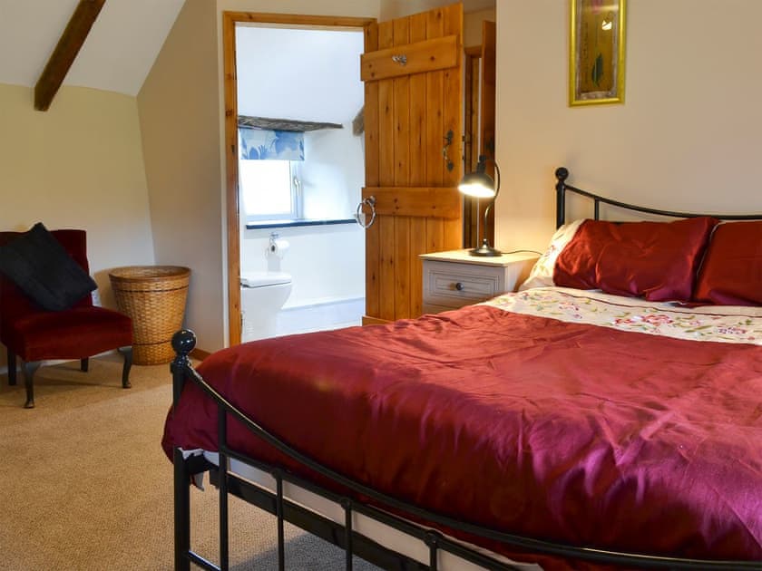 Double bedroom | Knotty Corner Cottage, Fairy Cross, near Bideford