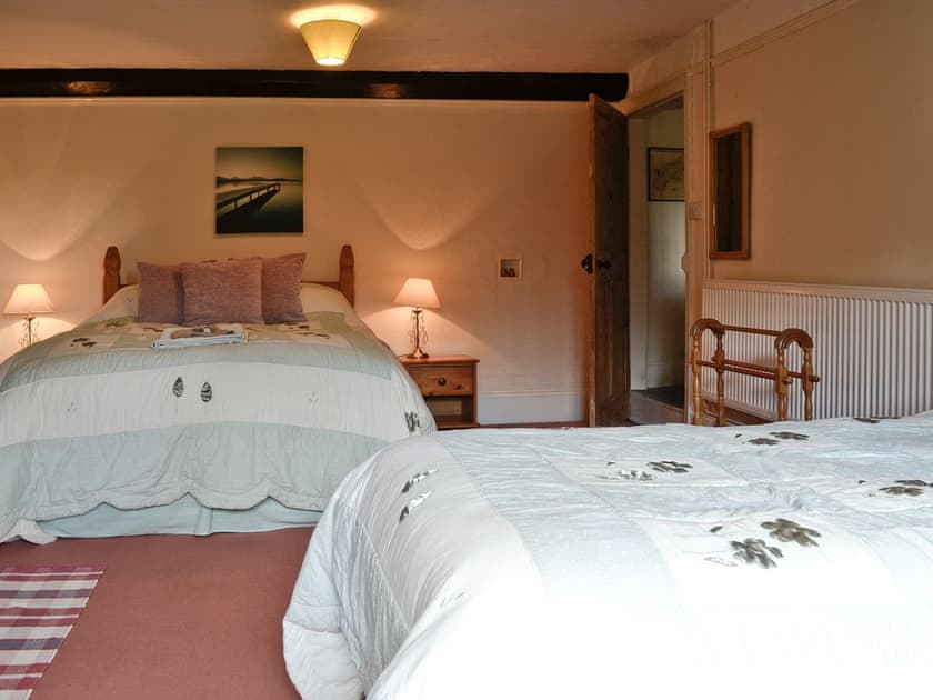 Twin bedroom | Churchtown Farm Cottage, West Anstey