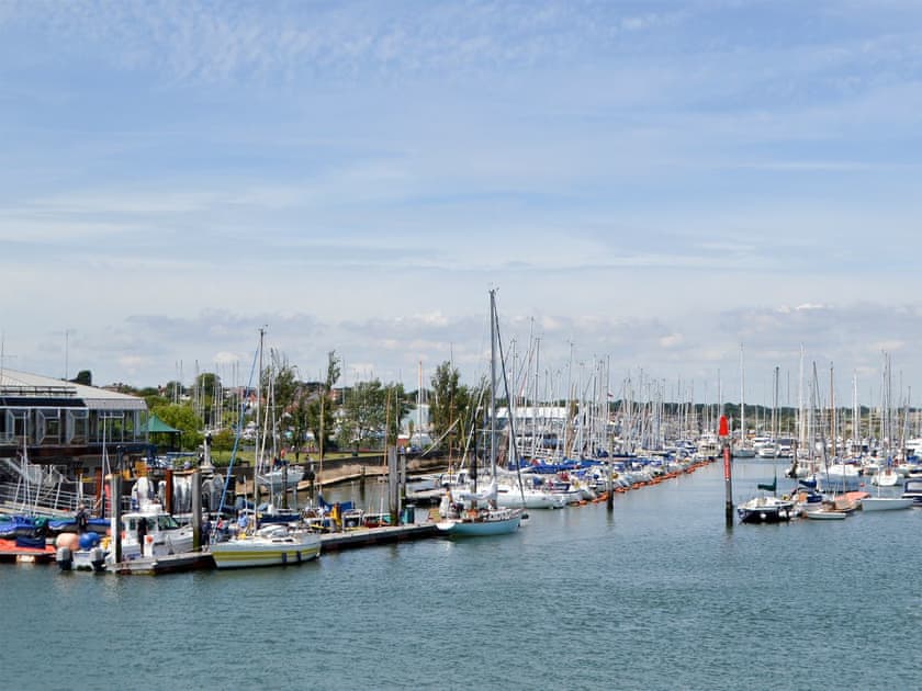 Surrounding area | The Bothy, Lymington