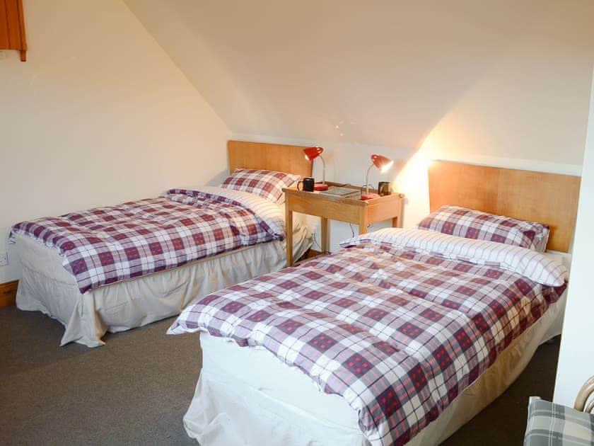 Twin bedroom | Lower Brae, Strath Oykel, by Ardgay