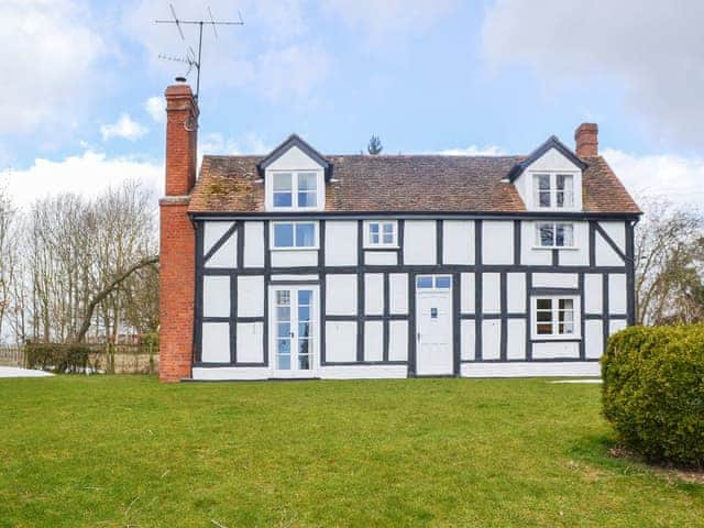 Homend Bank Cottage Ref W44244 In Stretton Grandison Near