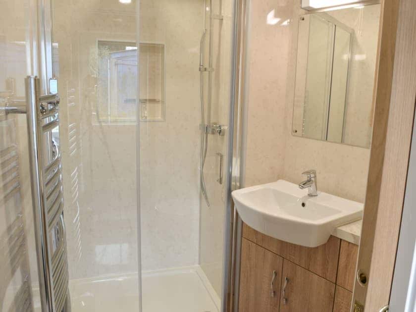 Shower room | Knights Den, Port Isaac
