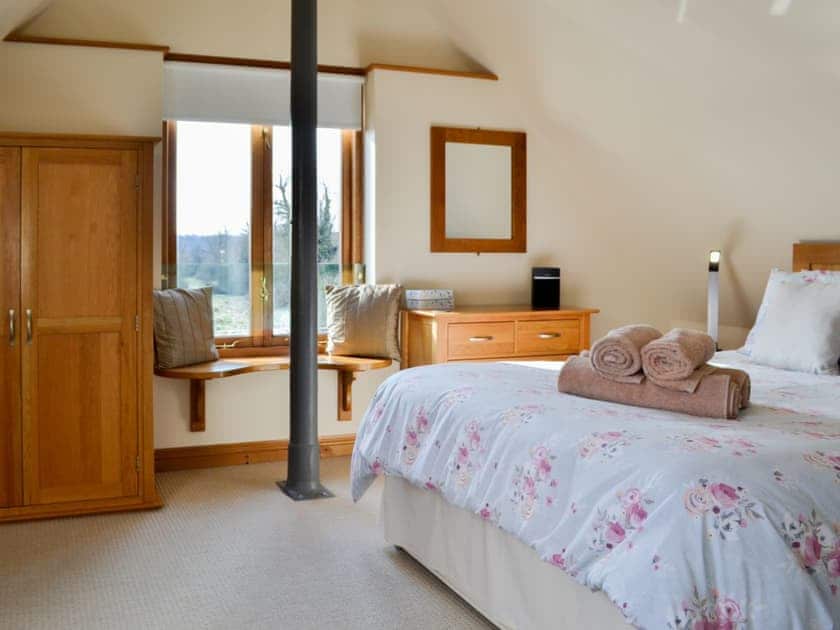 Romantic and inviting double bedroom | Stratton Mill, Cirencester