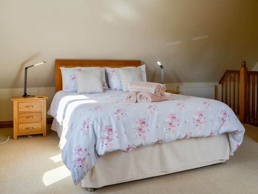 Double bedroom with 5ft bed | Stratton Mill, Cirencester