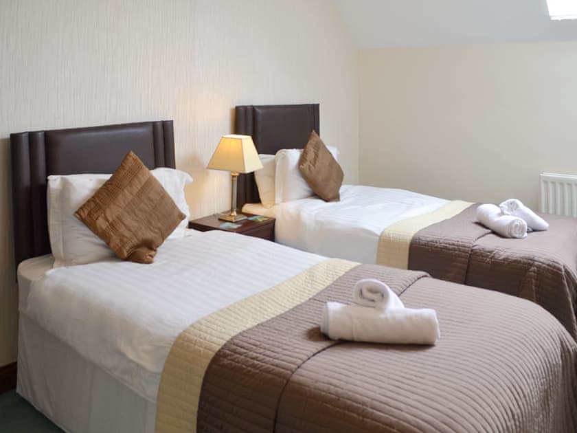 Comfortable twin bedroom | The Old Byre - West Bridge End, Frosterley, near Bishop Auckland