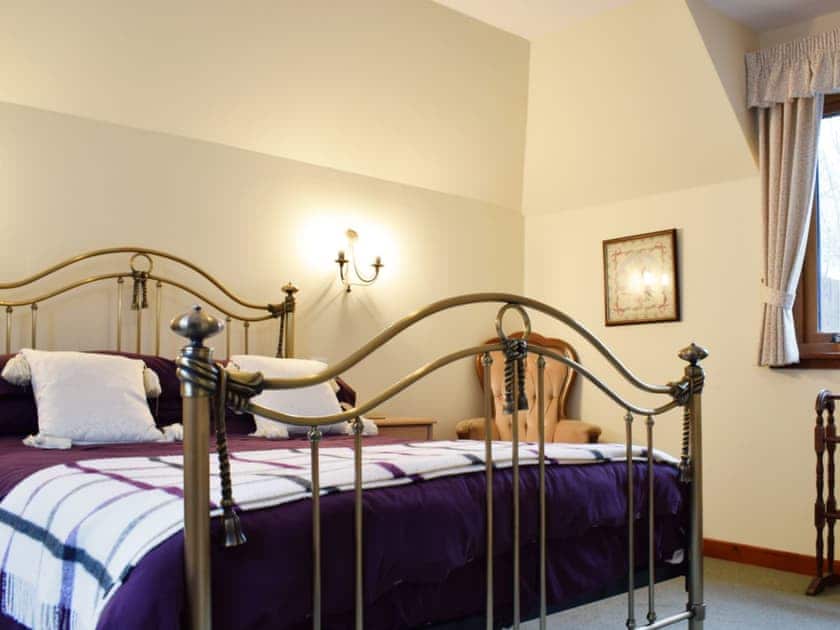 Attractive, comfortable double bedroom | Tigh Na Bruaich, Keltneyburn, by Aberfeldy