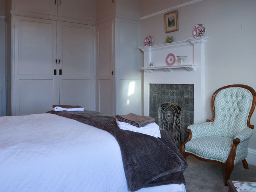 Double bedroom | Gaerwen, Criccieth, near Porthmadog