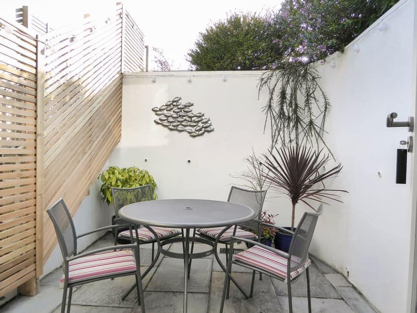 Terrace with out door sitting area | Hamnavoe, Flat 1, Stoke Fleming