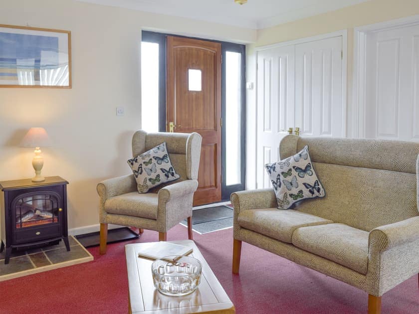 Charming living area | Carol’s Cottage - Vale Farm Cottages, Wenhaston, near Southwold