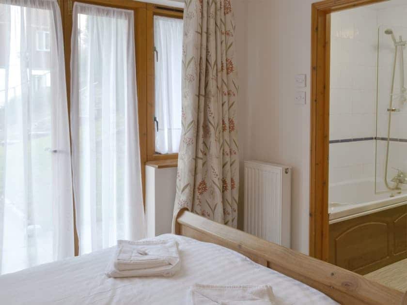 Peaceful double bedroom with en-suite bathroom | Eagles Nest, St Mellion, near Saltash