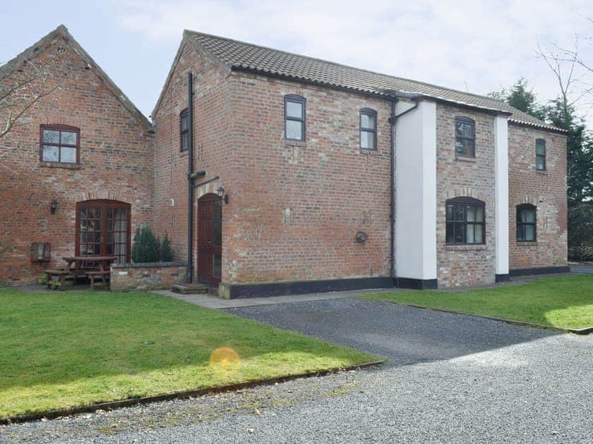 Appealing holiday home | Big Barn - Hopgrove Farm Cottages, York