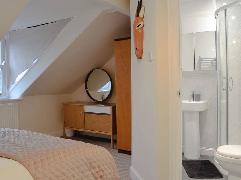 Double bedroom with en-suite | Gilbert’s Warrant, Keswick