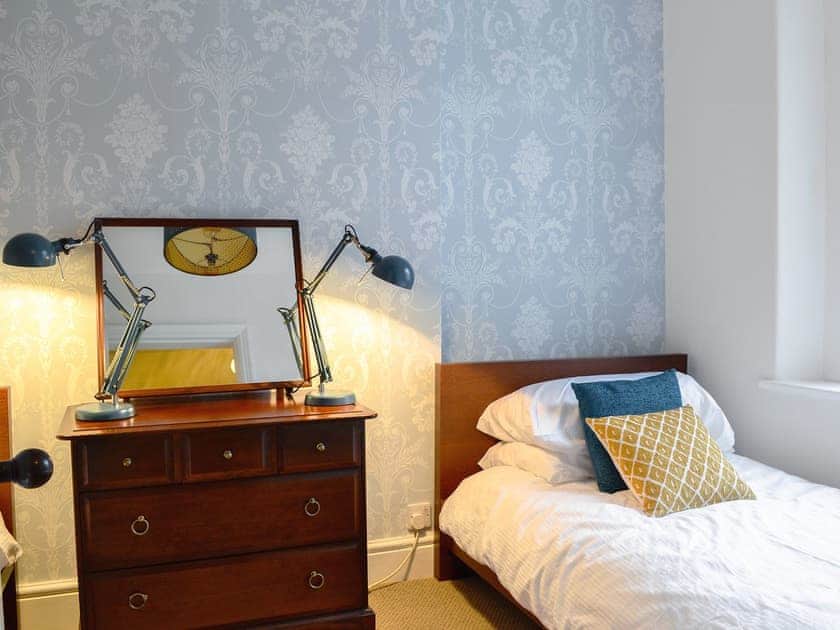 Delightful twin bedroom | Gilbert’s Warrant, Keswick