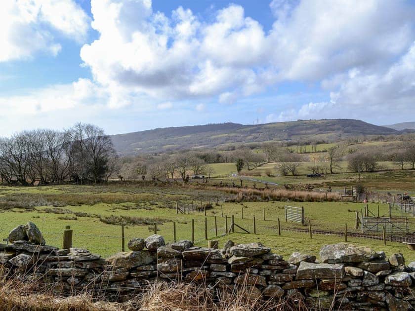 Surrounding area | Coed y Nant Barn, Rhôs, near Pontardawe