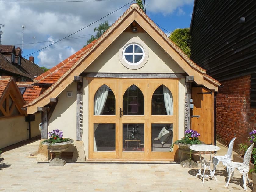 Quaint Holiday cottage | The Cart Shed, Turville, near Henley-on-Thames