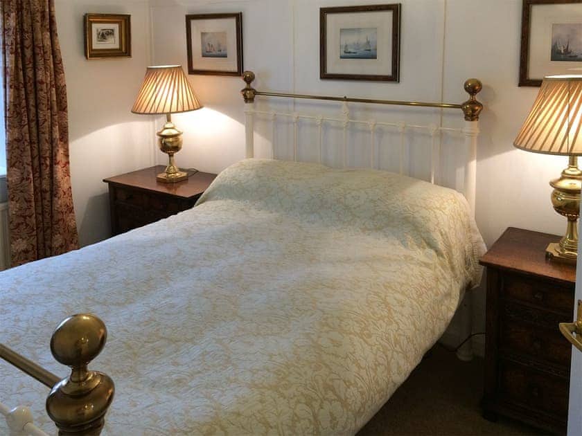 Relaxing double bedroom | Inglenook Cottage, Kettlewell, near Grassington