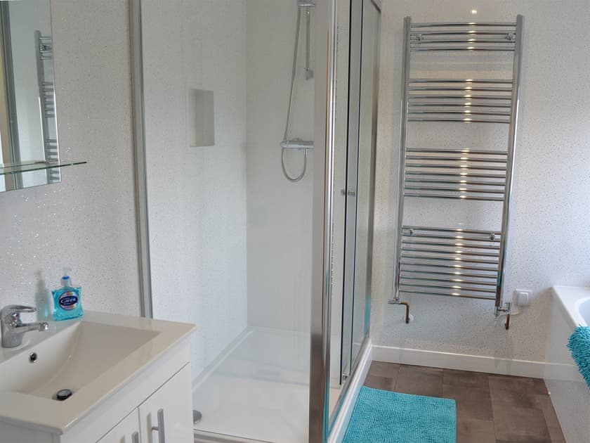 Bathroom with separate shower | Penfose Apartment, Mevagissey