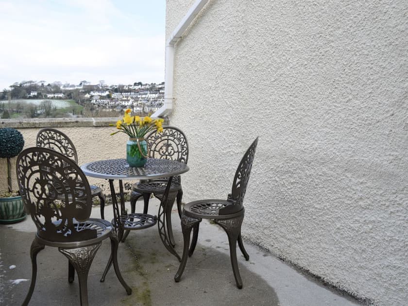 Sitting out area | Penfose Apartment, Mevagissey