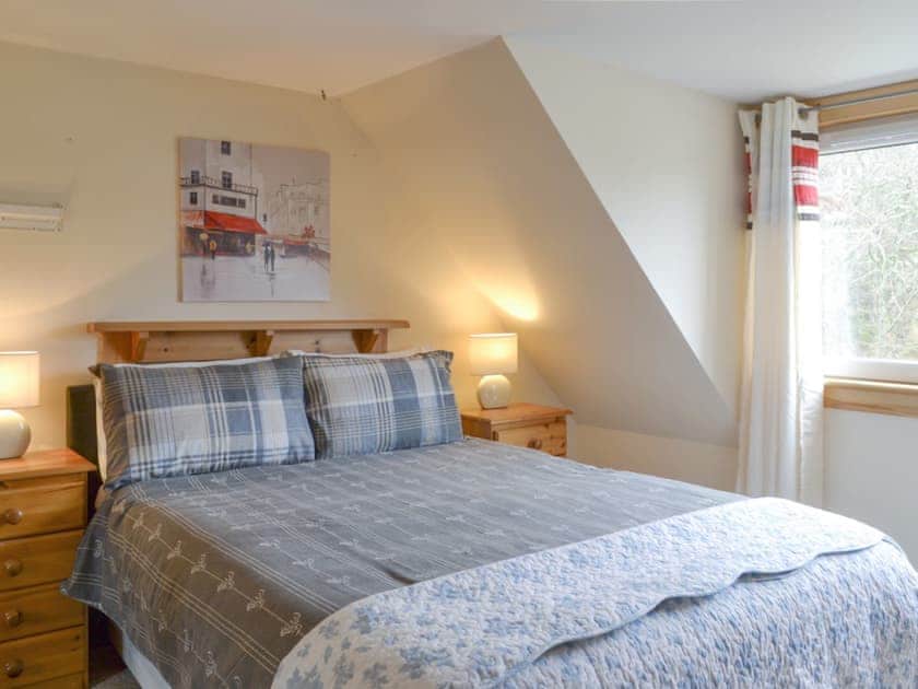 Peaceful double bedroom | Foxhole Farm Cottage, Kiltarlity near Beauly